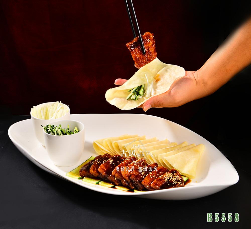 B5558黑(hēi)豬肉配墨西(xī)哥(gē)餅